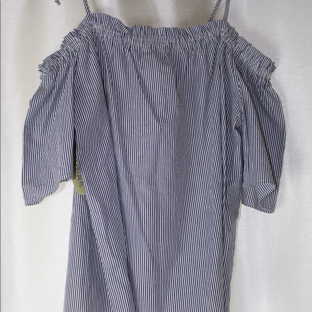 Off shoulder stripped shirt